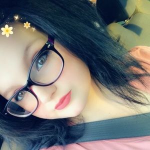 Meet your Posher, Marissa